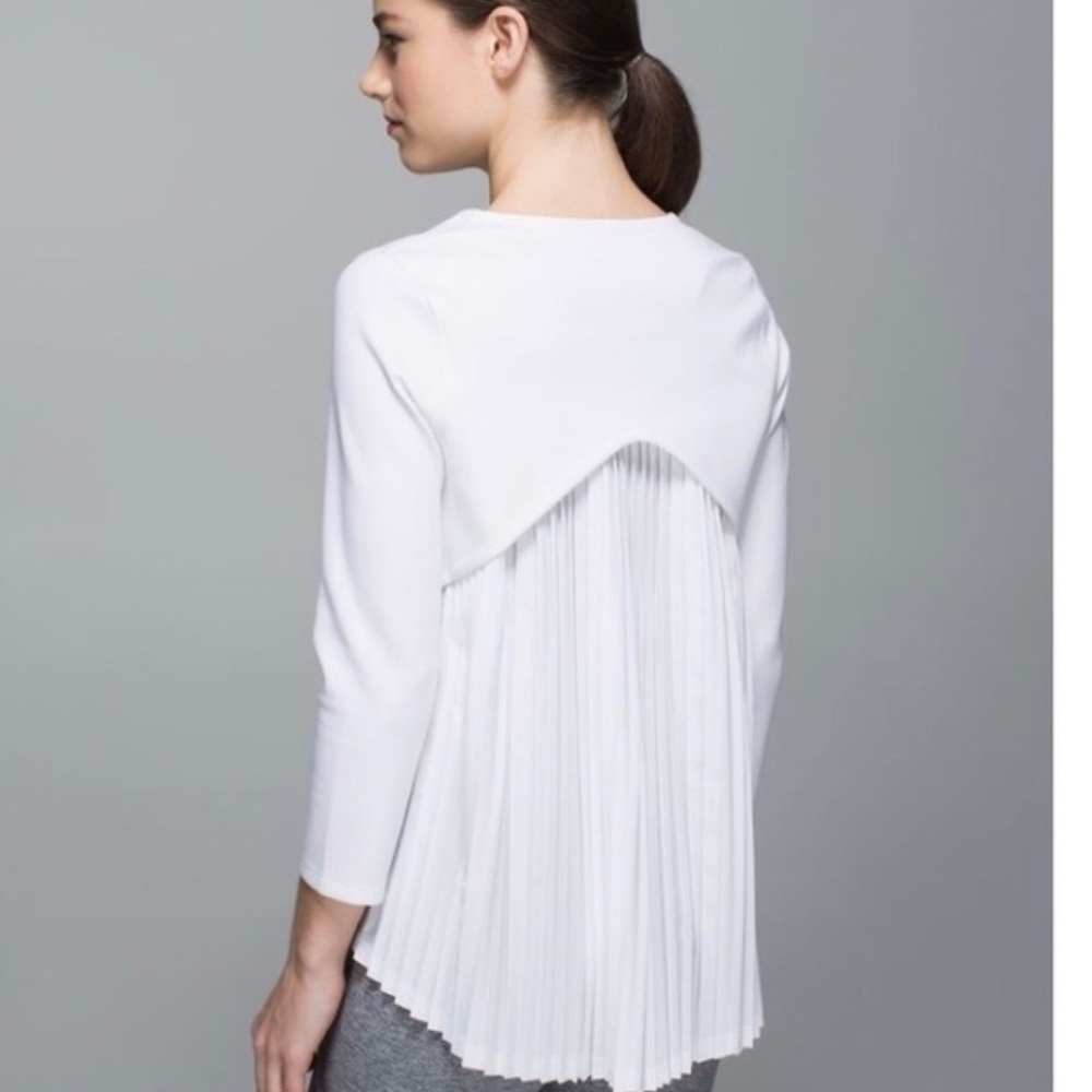 Lululemon Back Pleat Long Sleeve